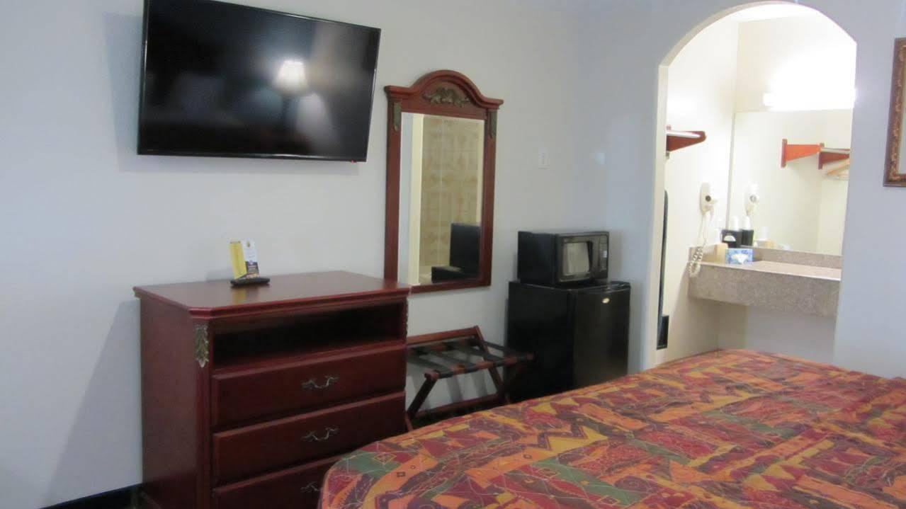 Regency Inn Porter Esterno foto